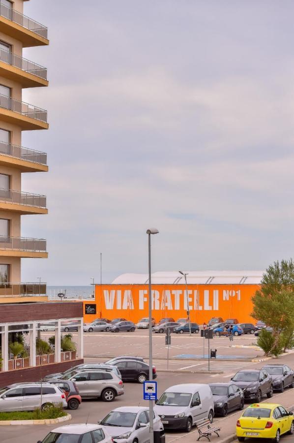 Summerland Relax Apartments Mamaia Dış mekan fotoğraf